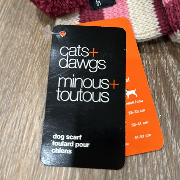 Cat/Dog Scarf - Picture 3 of 5